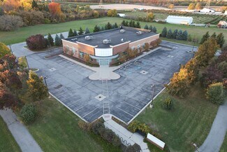 Plus de détails pour 63033 Van Dyke Rd, Washington, MI - Local commercial à louer