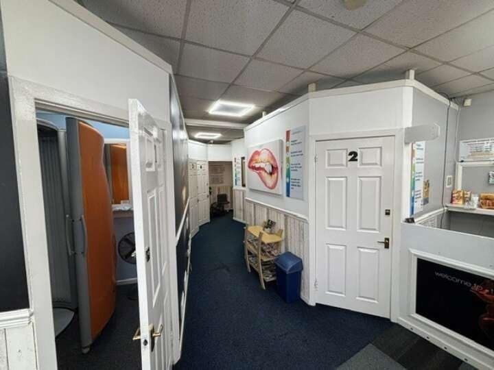 393 Upton Rd, Prenton à vendre - Photo intérieure – Image 2 sur 4