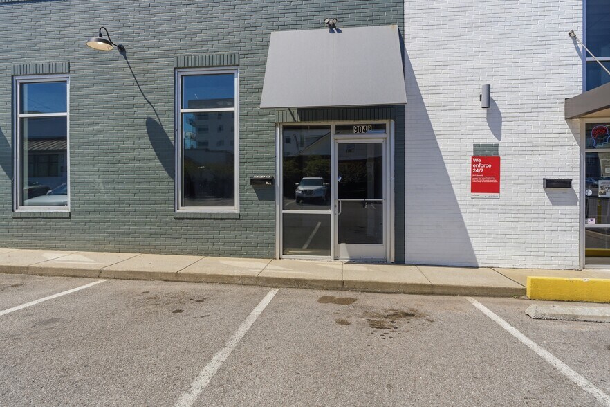 901 Woodland St, Nashville, TN à louer - Photo de l’immeuble – Image 3 sur 39
