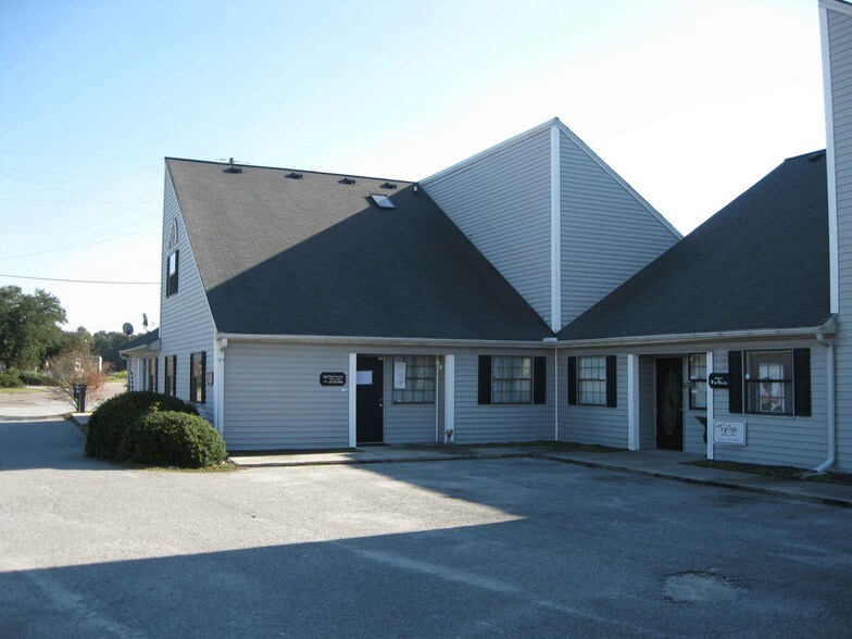 3025 Ashley Phosphate Rd, North Charleston, SC à louer - Photo de l’immeuble – Image 2 sur 14