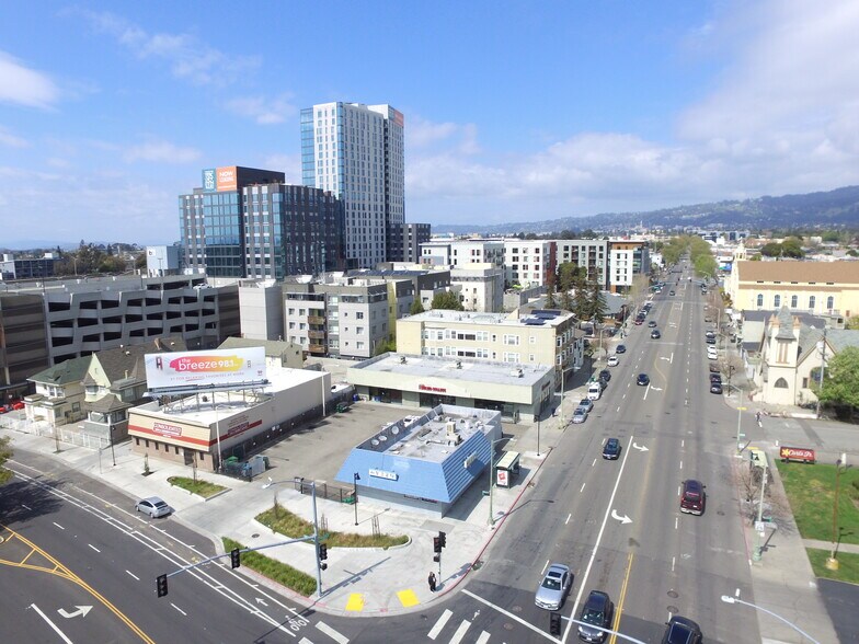 3801 Telegraph Ave, Oakland, CA à louer - Photo de l’immeuble – Image 3 sur 12