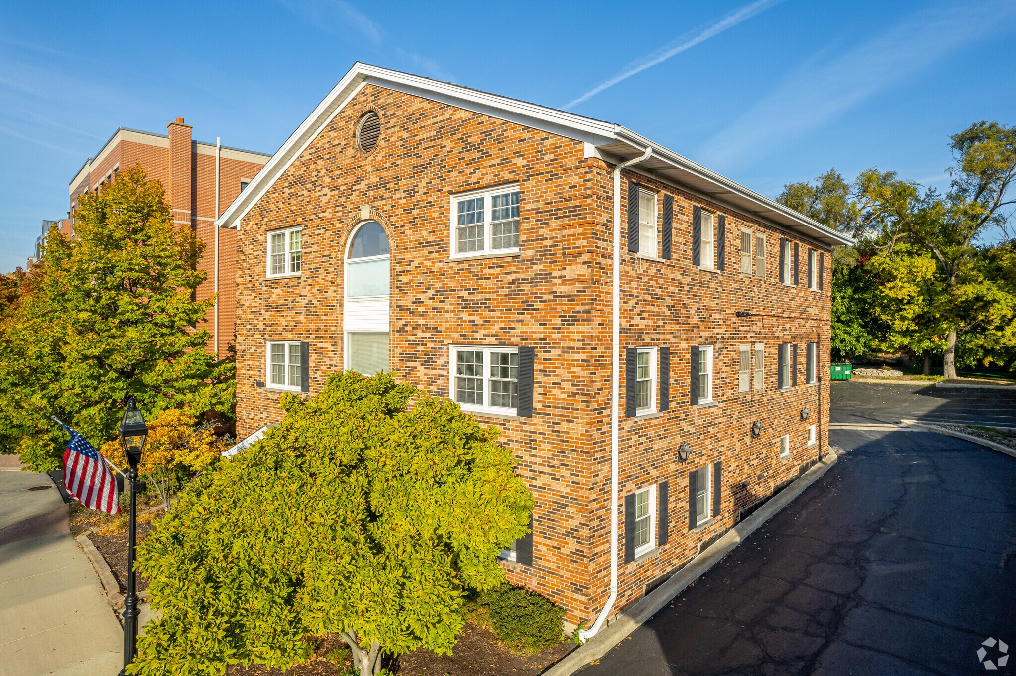 478 Pennsylvania Ave, Glen Ellyn, IL à louer Photo principale– Image 1 sur 8