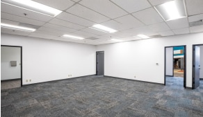 19707-19743 Cabot Blvd, Hayward, CA à louer Photo intérieure– Image 2 sur 3