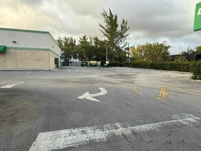 1255 NW 103rd St, Miami, FL à vendre Photo intérieure– Image 2 sur 18