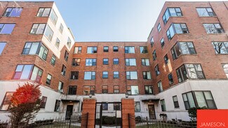Plus de détails pour 7846 S South Shore Dr, Chicago, IL - Logement à vendre