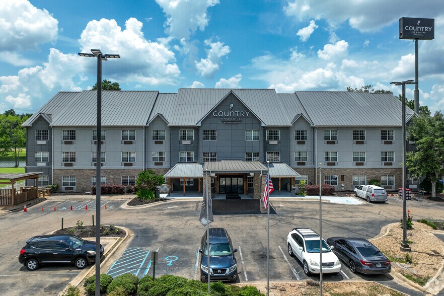 3051 White Blvd, Pearl, MS à vendre - Photo de l’immeuble – Image 2 sur 32