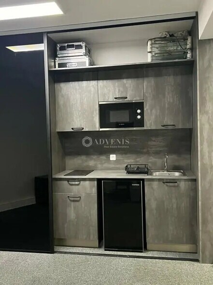 Bureau dans Bois-d'Arcy à vendre - Photo de l’immeuble – Image 3 sur 3