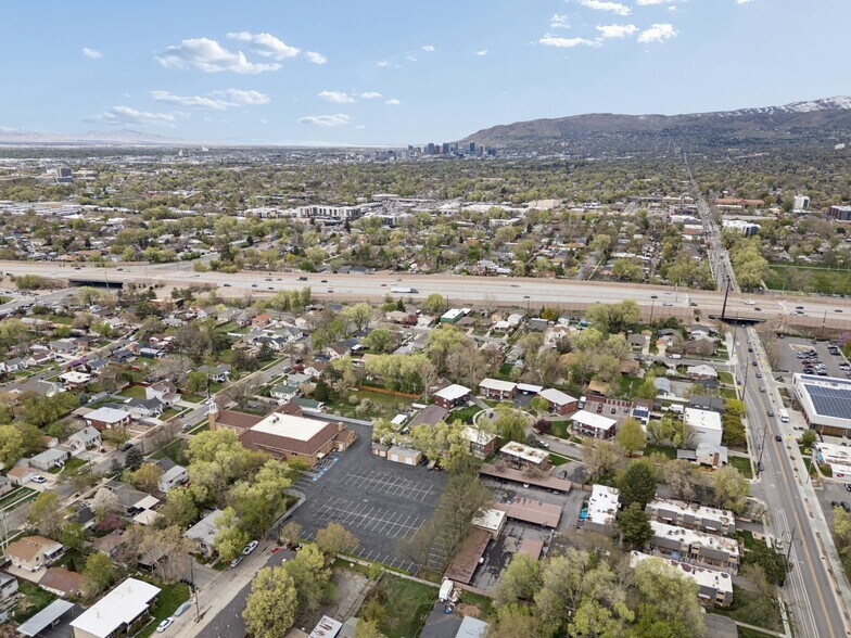 2465 800 E, Salt Lake City, UT à vendre - Photo de l’immeuble – Image 1 sur 3