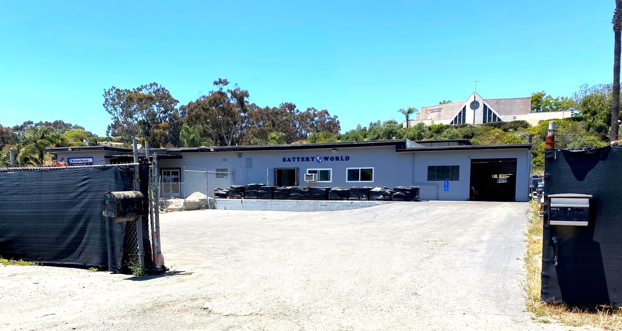 2372 Industry St, Oceanside, CA à louer Photo de l’immeuble– Image 1 sur 9