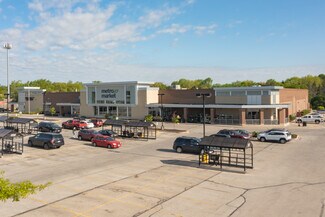 Plus de détails pour 17430-17680 W Bluemound Rd, Brookfield, WI - Bureau/Local commercial, Local commercial à louer