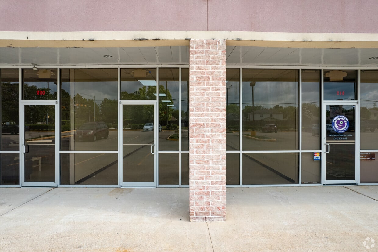 10130 Grant Rd, Houston, TX à louer Photo de l’immeuble– Image 1 sur 4