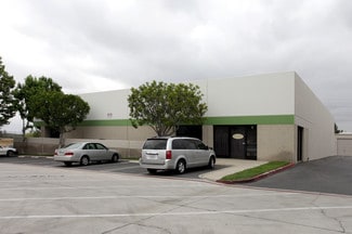 Plus de détails pour 501-595 N Smith Ave, Corona, CA - Bureau, Industriel/Logistique à louer