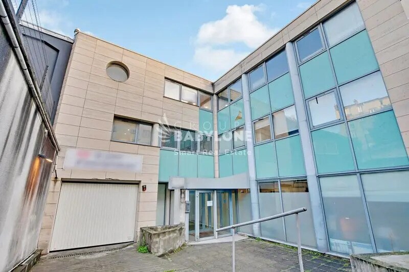 Bureau dans Clichy à louer - Photo de l’immeuble – Image 2 sur 10