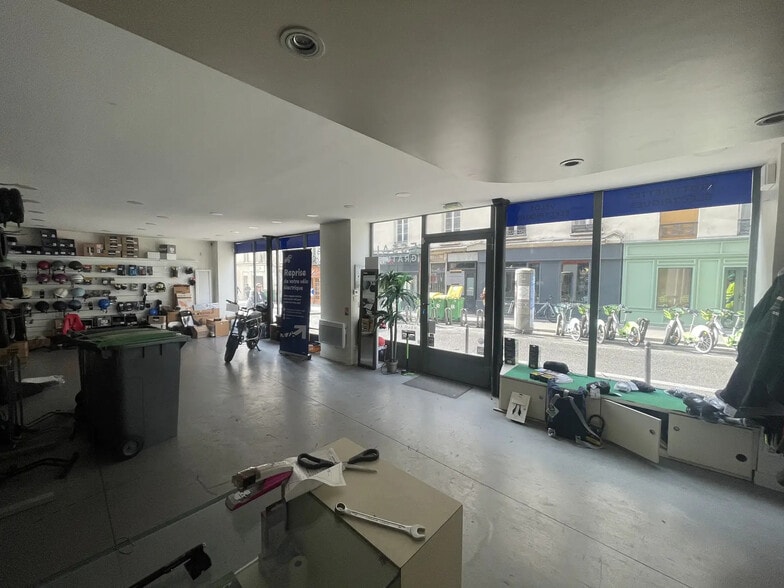 Local commercial dans Paris à louer - Photo intérieure – Image 2 sur 5