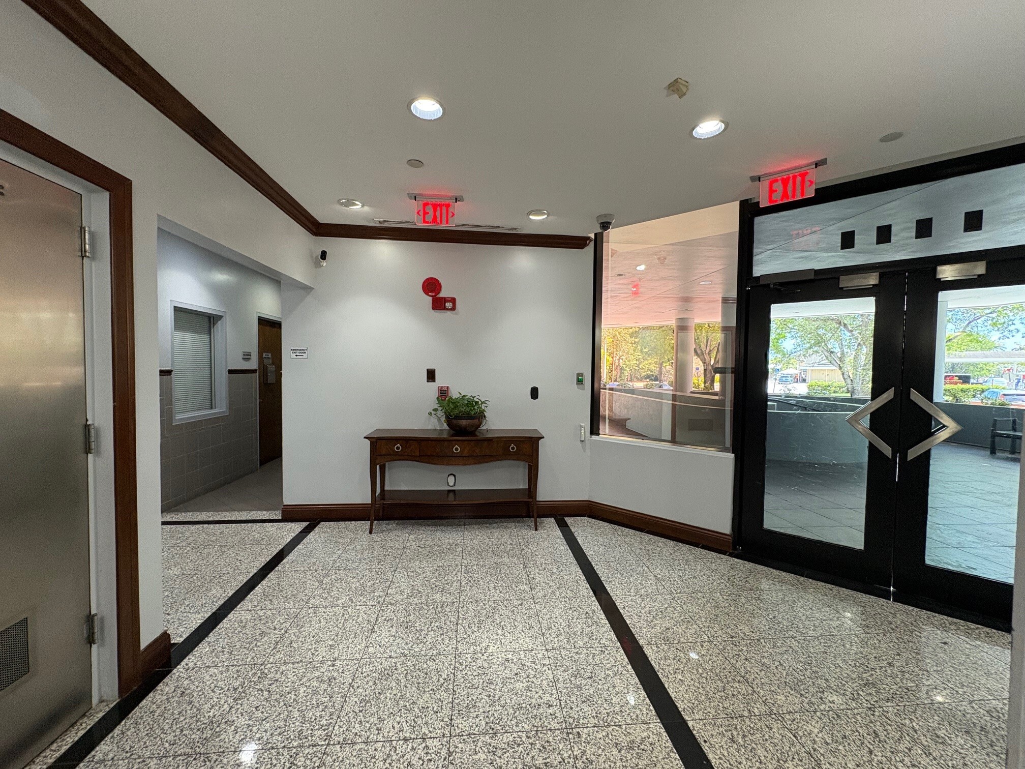 1401 N University Dr, Coral Springs, FL à louer Photo intérieure– Image 1 sur 19
