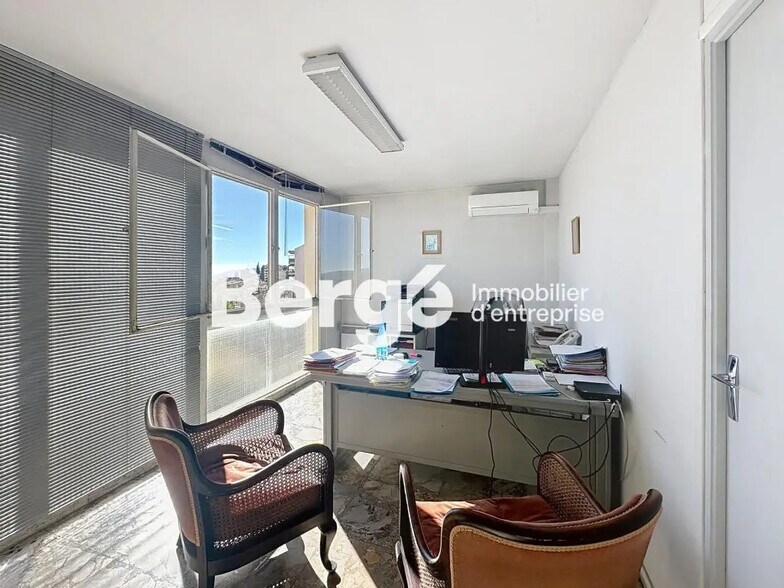 Bureau dans Grasse à vendre - Photo intérieure – Image 2 sur 11