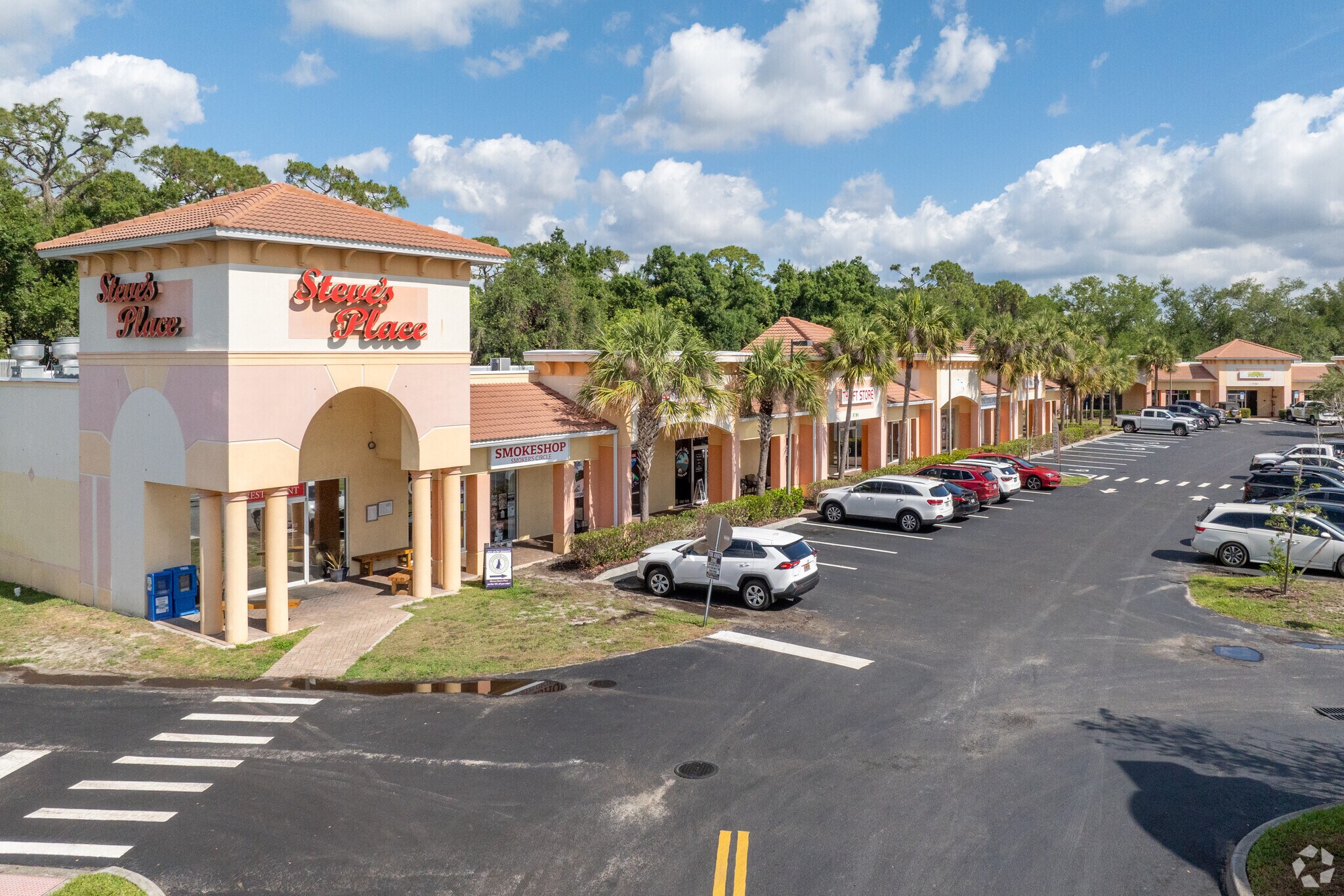 5781-5783 Bayshore Rd, North Fort Myers, FL à louer Photo de l’immeuble– Image 1 sur 9
