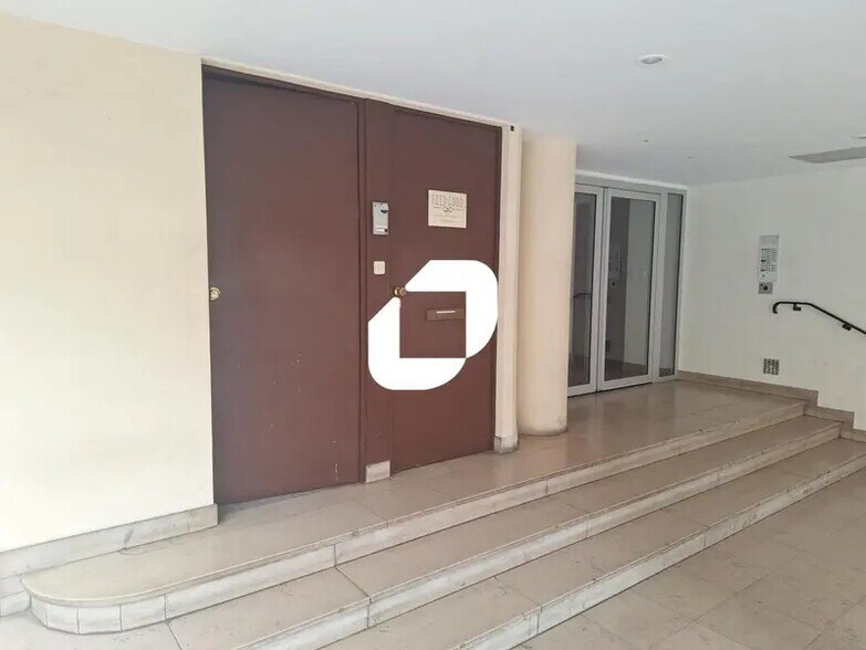 Bureau dans Boulogne-Billancourt à louer - Hall d’entrée – Image 3 sur 3