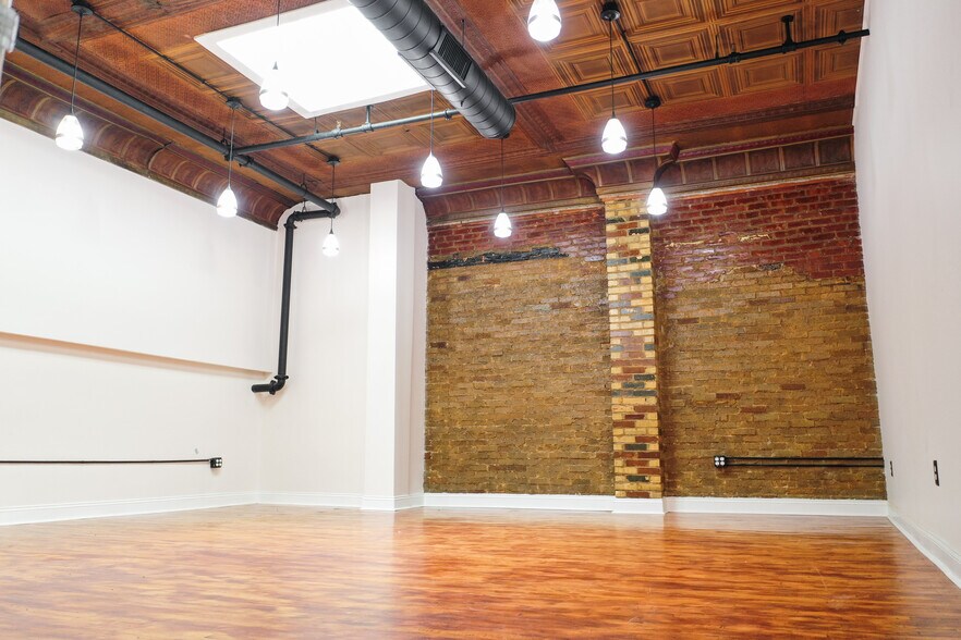 5806-5810 Bergenline Ave, West New York, NJ à louer - Photo intérieure – Image 1 sur 19