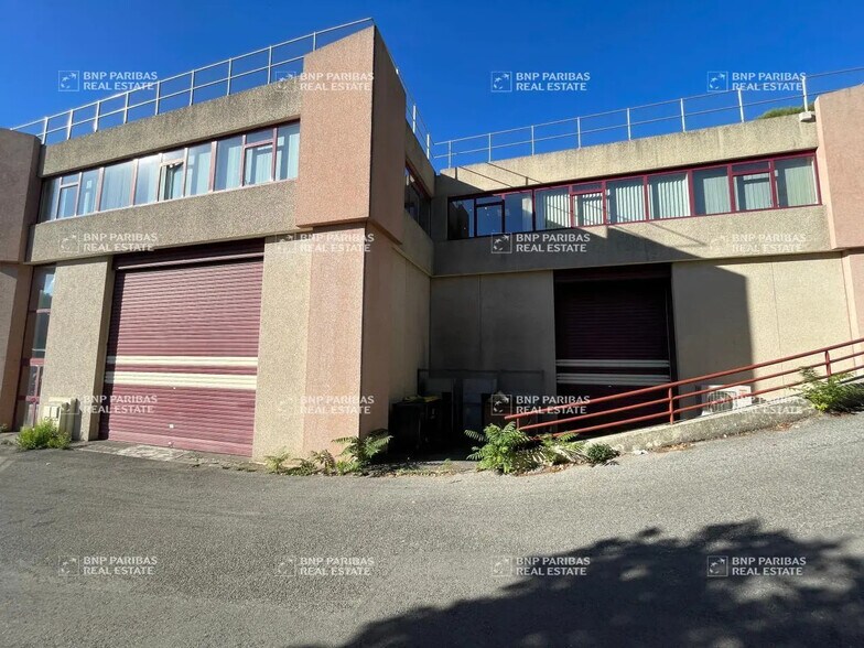 Local d’activités dans Vallauris à louer - Photo de l’immeuble – Image 1 sur 28
