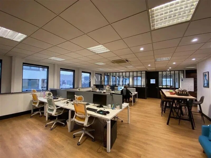 Bureau dans Bry-sur-Marne à louer Photo de l’immeuble– Image 1 sur 6