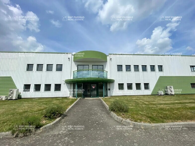Local d’activités dans Bruz à louer - Photo de l’immeuble – Image 3 sur 9