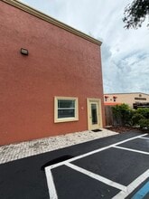14173 Honeywell Rd, Largo, FL à louer Photo intérieure– Image 2 sur 11