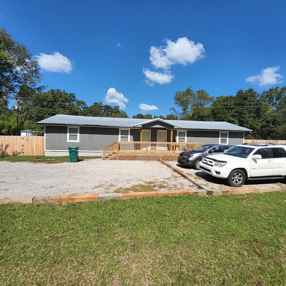 315 E Clark St, Pinewood, SC à vendre - Photo de l’immeuble – Image 3 sur 10