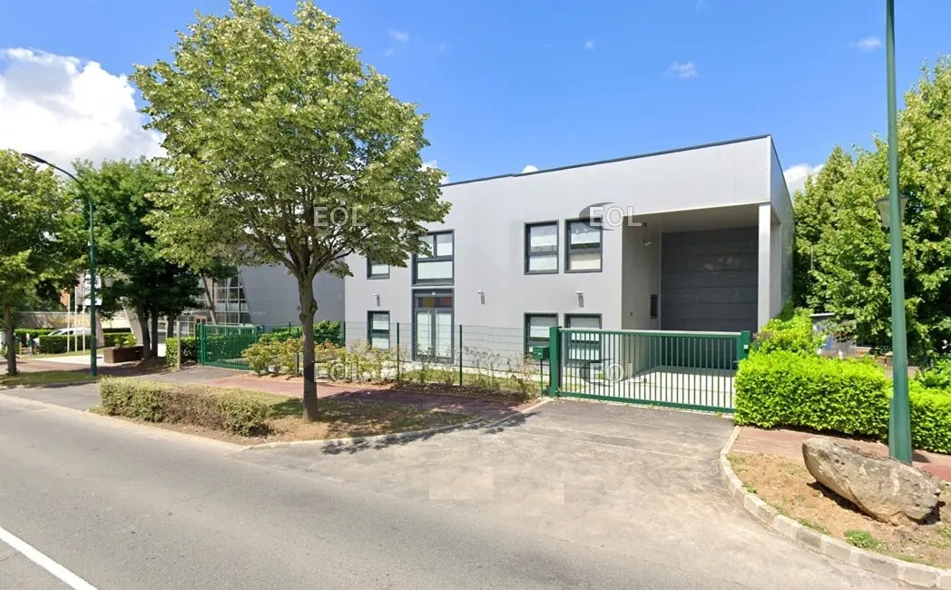 Local d’activités dans Taverny à louer Photo de l’immeuble– Image 1 sur 10