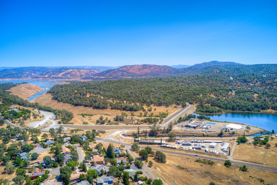 170 Kelly Ridge Rd, Oroville, CA à vendre - Photo de l’immeuble – Image 2 sur 45