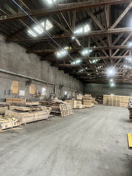 1059-1060 Box Factory Rd, Summit Point, WV à louer - Photo de l’immeuble – Image 3 sur 21