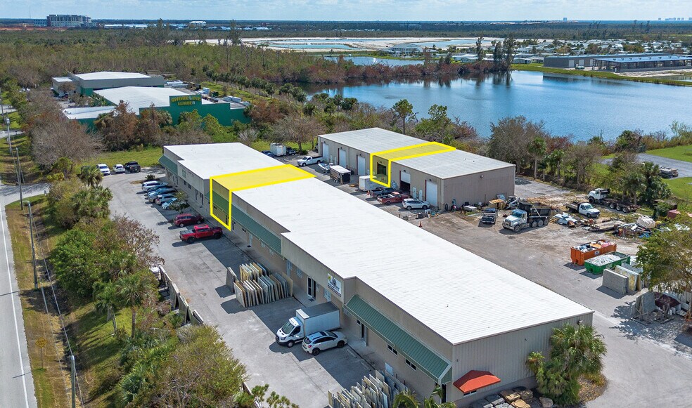 10921 Kelly Rd, Fort Myers, FL à louer - Aérien – Image 1 sur 10