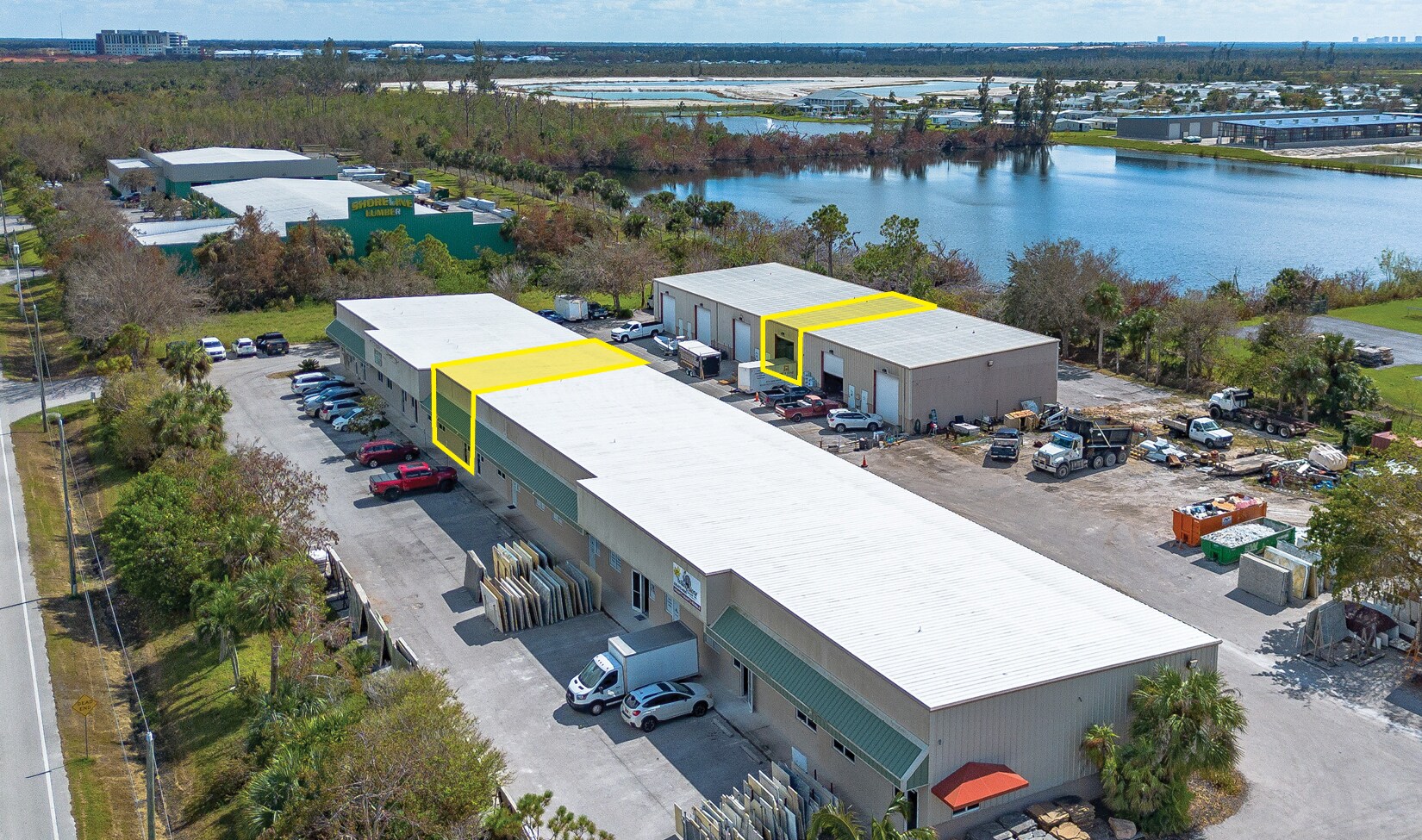 10921 Kelly Rd, Fort Myers, FL à louer Aérien– Image 1 sur 11
