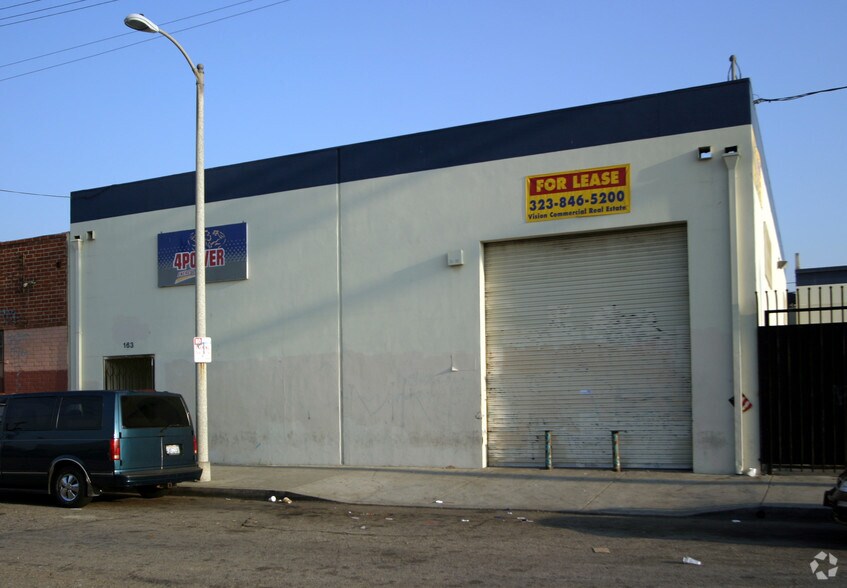 163 W 32nd St, Los Angeles, CA à louer - Photo de l’immeuble – Image 3 sur 5
