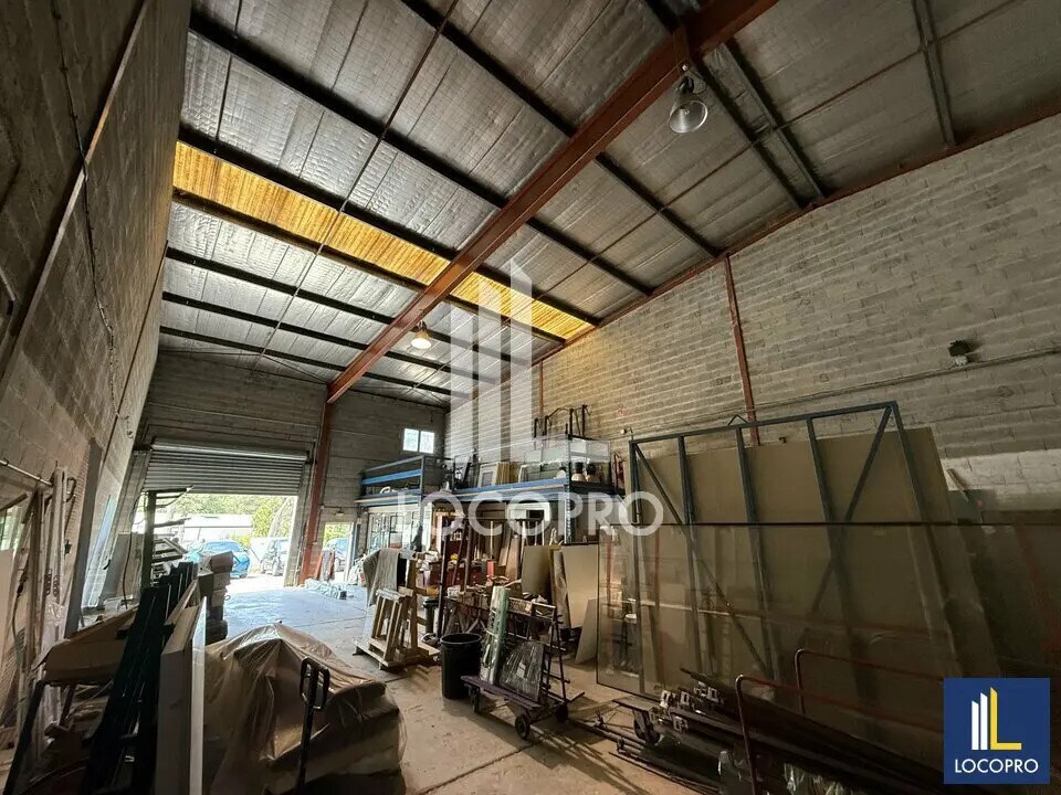 Local d’activités dans Mougins à louer Photo de l’immeuble– Image 1 sur 12