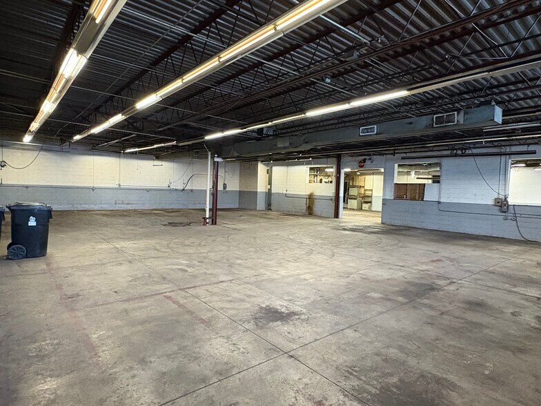955 Military Rd, Buffalo, NY à louer - Photo intérieure – Image 3 sur 15