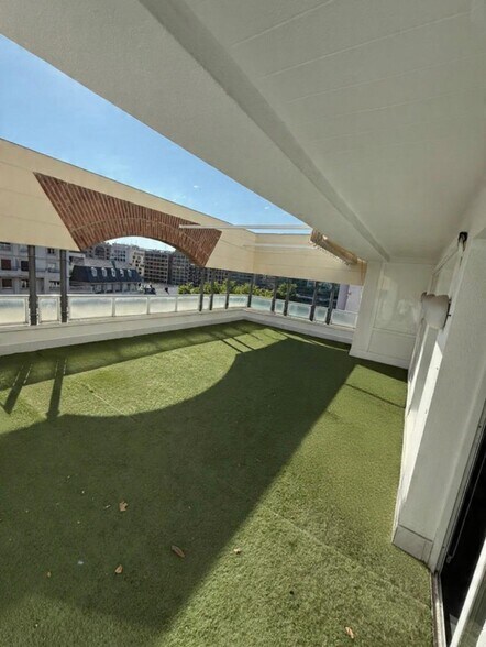 Bureau dans Zaragoza à louer - Photo de l’immeuble – Image 2 sur 7
