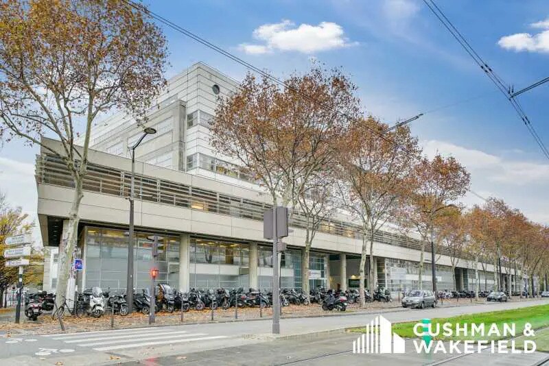 Bureau dans Paris à louer - Photo de l’immeuble – Image 1 sur 14