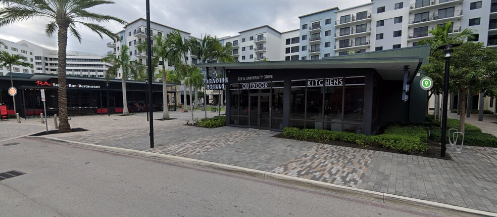 323 N University Dr, Plantation, FL à louer - Photo de l’immeuble – Image 2 sur 5