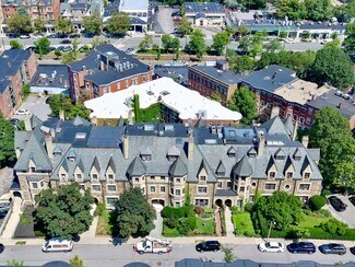 Plus de détails pour 15 Garrison Rd, Brookline, MA - Logement à vendre