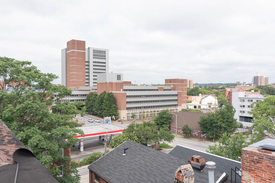 312 N Paca St, Baltimore, MD à vendre - Photo de l’immeuble – Image 2 sur 55
