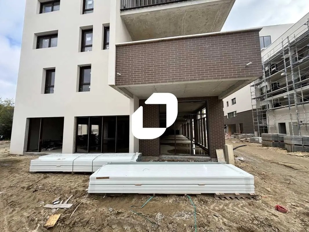 Local commercial dans Bordeaux à louer Photo de l’immeuble– Image 1 sur 8