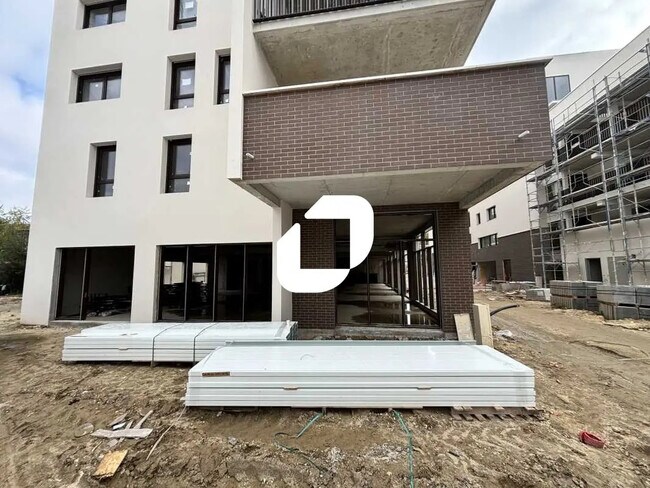 Plus de détails pour Local commercial à louer