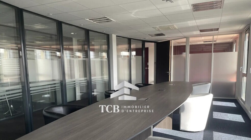 Bureau dans Saint-Herblain à louer - Photo de l’immeuble – Image 1 sur 8