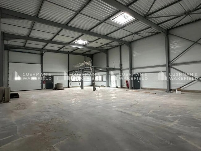 Plus de détails pour Local d’activités à vendre