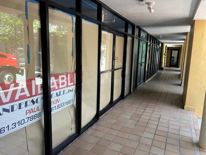 300 Clematis St, West Palm Beach, FL à louer - Photo de l’immeuble – Image 3 sur 14