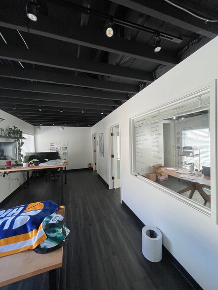 3412-3420 Via Oporto, Newport Beach, CA à louer - Photo intérieure – Image 3 sur 10