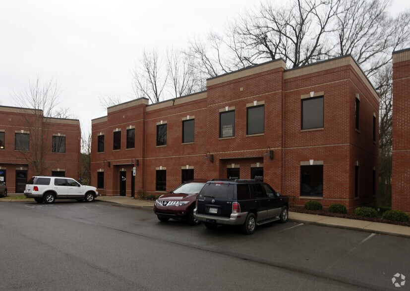 106 Mission Ct, Franklin, TN à louer - Photo principale – Image 1 sur 14