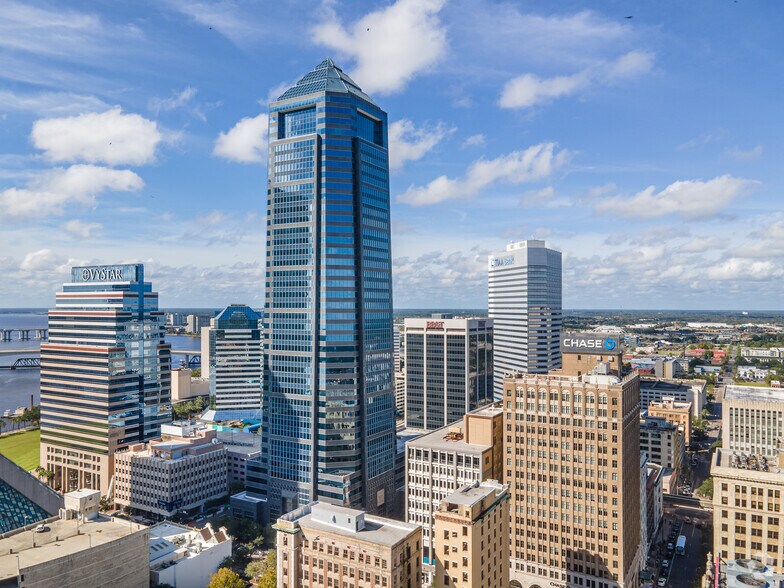 50 N Laura St, Jacksonville, FL à louer - Photo de l’immeuble – Image 3 sur 19