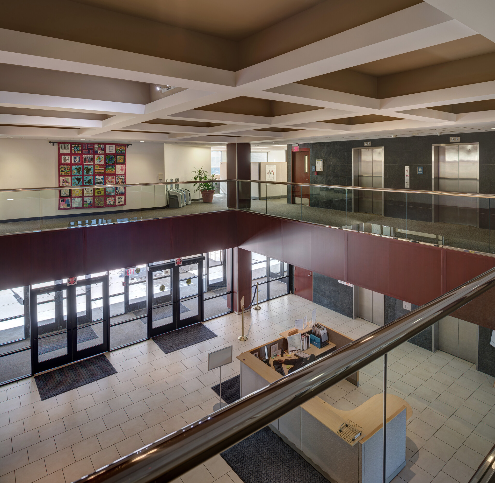 67 W Michigan Ave, Battle Creek, MI à louer Hall d’entrée– Image 1 sur 12